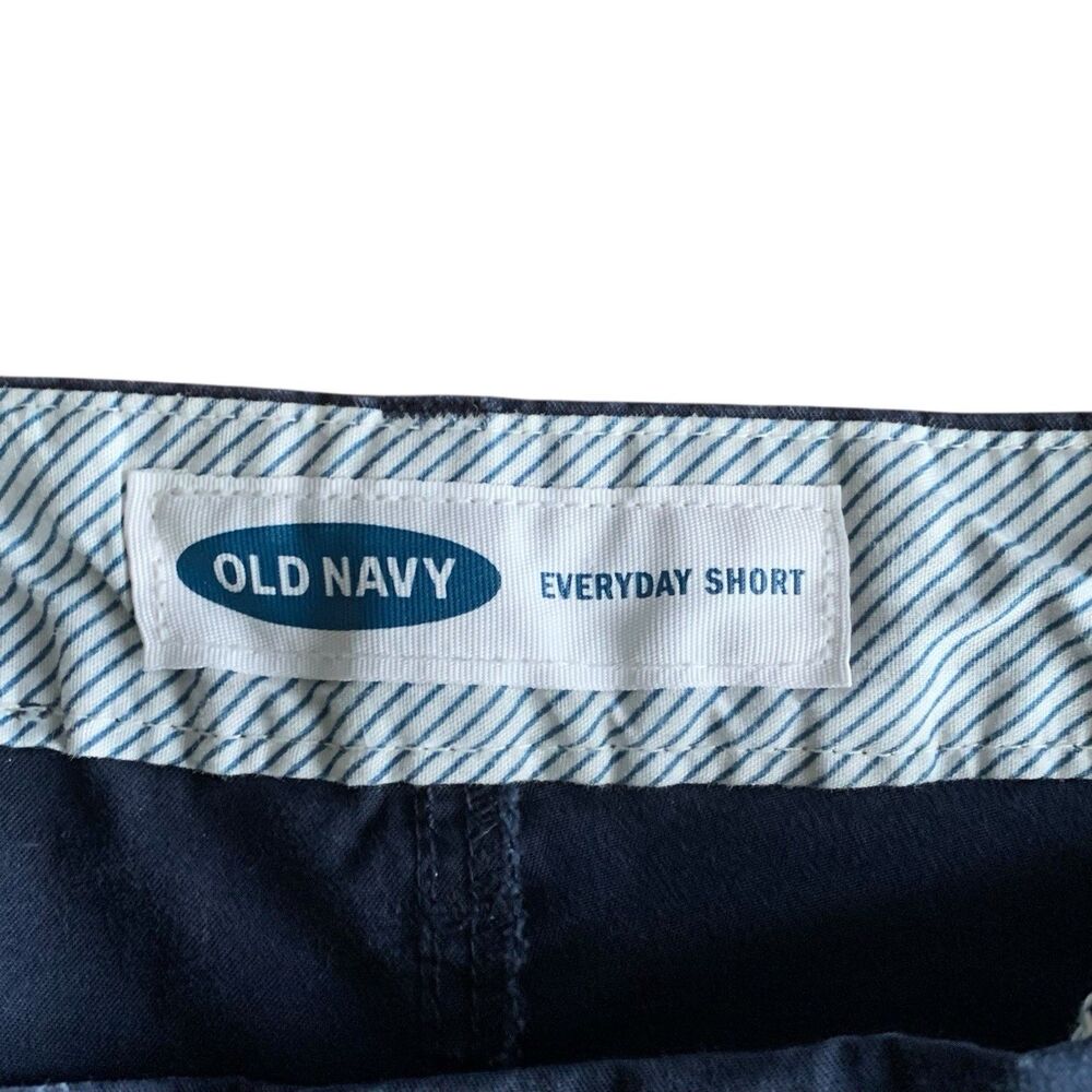 Old Navy Everyday Chino Shorts Women Size 8 Navy Blue Mid-Rise 5" Inseam Stretch - Picture 7 of 8